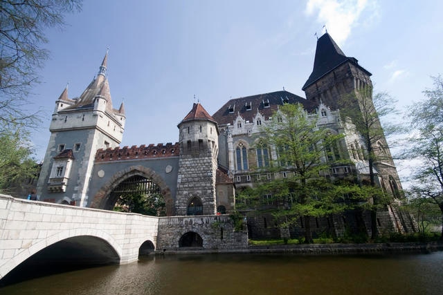 Vol Budapest - Chateau de Vajdahunyad - TUI